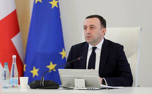 სოციალურად დაუცველ 223 000 ბავშვს, ყოველ თვე ვაძლევთ 200-ლარიან დახმარებას, ამისთვის გამოყოფილი არის 465 მლნ ლარი, 2012 წლამდე იყო 0 დაფინანსება ამ მიმართულებით - პრემიერი