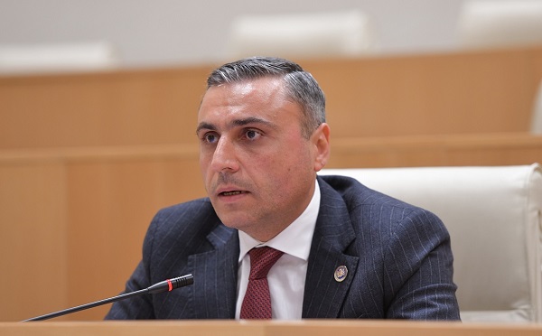 დამნაშავეები: კეზერაშვილი, ადეიშვილი და ძმანი მისნი, თავისუფლად კი არ უნდა დაიარებოდნენ მეგობარ სახელმწიფოებში,  არამედ დამნაშავეთა ექსტრადირების წესს უნდა ექვემდებარებოდნენ - დავით მათიკაშვილი