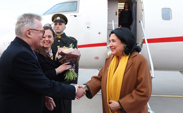 საქართველოს პრეზიდენტმა ლიეტუვის რესპუბლიკაში ოფიციალური ვიზიტი დაიწყო