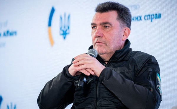 ოლექსეი დანილოვი დარწმუნებულია, რომ ხერსონსა და ლუჰანსკში ვლადიმირ პუტინის ორეული იმყოფებოდა