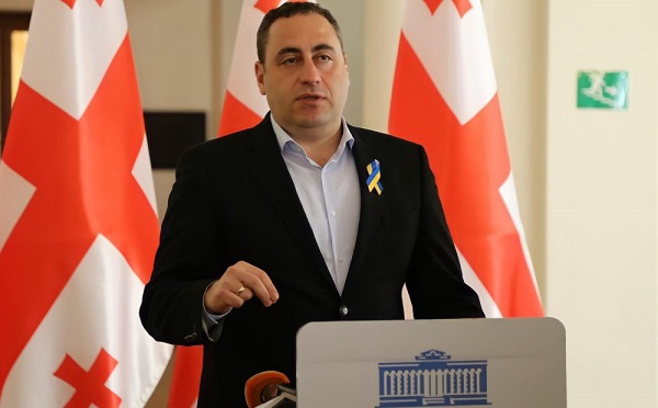 მოდით, გავშალოთ ფრონტი და ვთქვათ - არა კლანს სასამართლოში, არა რუსულ რეჟიმს, დავდგეთ ყველა ერთად, რათა უკან დავახევინოთ „ქართულ ოცნებას“ - გიორგი ვაშაძე