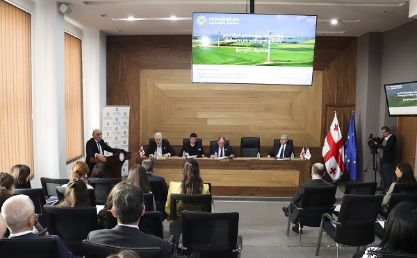 სემეკთან არსებული ენერგეტიკის სასწავლო ცენტრის ანგარიშის პრეზენტაცია გაიმართა