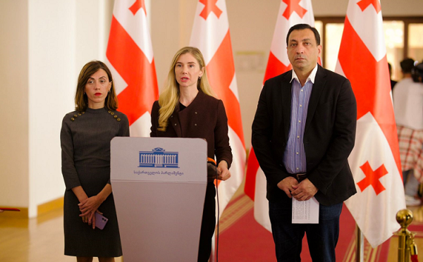 „ნაციონალური მოძრაობა“ კანონპროექტის განხილვას მოითხოვს, რომელიც აკრძალავს სანქცირებული პირების საქართველოს ტერიტორიაზე შემოსვლას