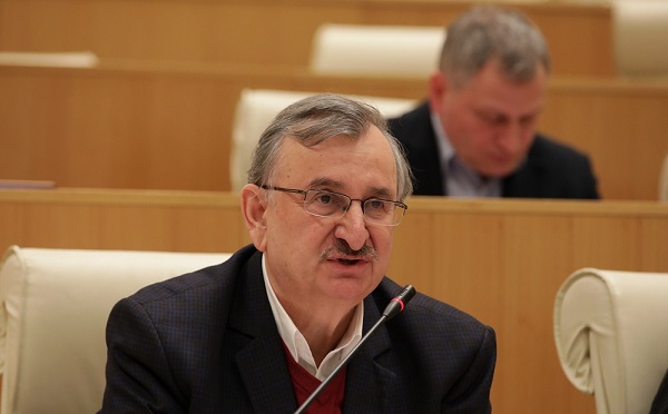 აქციაზე გამომსვლელებმა პირდაპირ გადმოიღეს სახელმწიფო დუმაში პუტინის გამოსვლის ტექსტი - რომან გოცირიძე