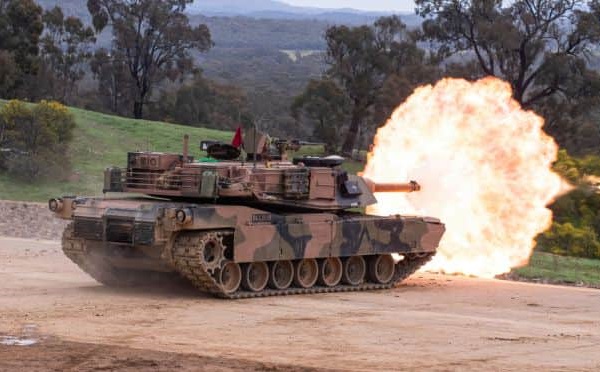გერმანიაში უკრაინელმა სამხედროებმა Abrams-ის ტიპის ტანკებზე წვრთნები დაიწყეს
