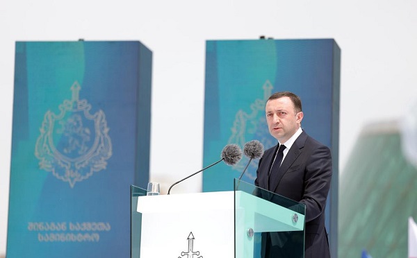თქვენ იმსახურებთ ყველაფერ საუკეთესოს, მინდა დაგარწმუნოთ, რომ ჩვენი მთავრობის თანადგომა და ძალისხმევა კიდევ უფრო გაძლიერდება - პრემიერი პოლიციელებს
