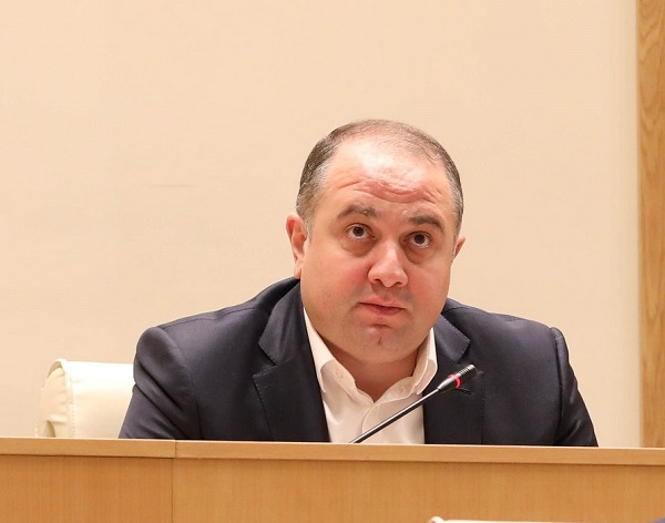 გულწრფელად გჯერათ, რომ მართლა ხართ ევროპული ძალა კეზერაშვილის ფულით, ვანო მერაბიშვილის იდეოლოგიით და ხაბეიშვილის მეთაურობით?! - ირაკლი ჩიქოვანი „ნაციონალურ მოძრაობას“