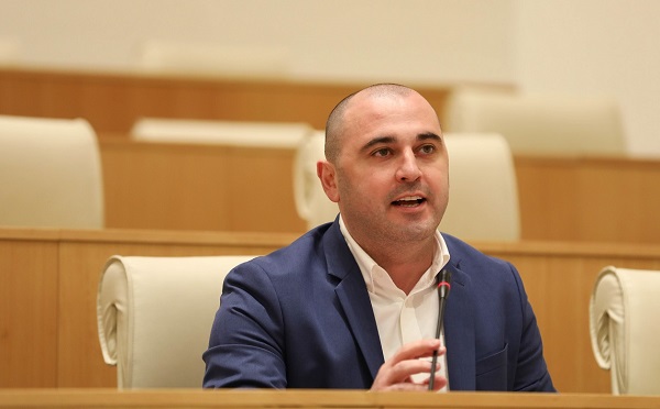 რუსი ოლიგარქის მმართველობის პირობებში დამყარდა როგორც პოლიტიკური, ასევე საბანკო ოლიგარქია - ლევან ხაბეიშვილი