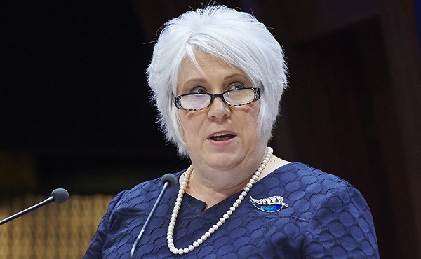 საქართველოს მთავრობამ და მმართველმა პარტიამ არჩევანი უნდა გააკეთონ ორ გზას შორის, ერთი მიდის ევროკავშირის მომავლისკენ, მეორე - უკან, წარსულში - მარინა კალიურანდი