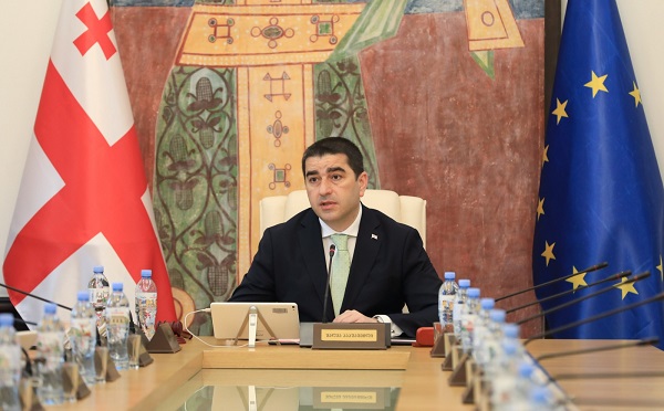 საქართველოს დემოკრატიული მთავრობის ქართველი ხალხისგან ვირტუალური განცალკევების ტაქტიკა რუსულ ჰიბრიდულ მეთოდებს შეესაბამება - შალვა პაპუაშვილი