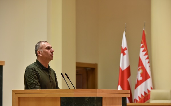 სახლში რომ ავდივარ ფეხით, იმდენი გაჭირვებული ხალხი რატომ მხვდება? საქართველოზე მიწაზე დაშვებულად რომ ილაპარაკოთ, ისევ თქვენთვის იქნება კარგი - ალეკო ელისაშვილი პრემიერს