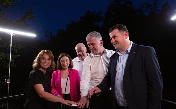 მარტვილის კანიონსა და ოკაცეს ჩანჩქერზე მოგზაურობა ღამით, 3D განათებების ფონზე, უკვე შესაძლებელია