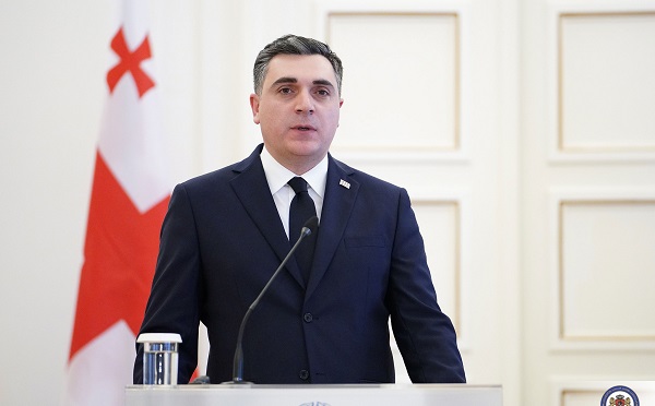 ნორვეგიის ელჩთან ერთ-ერთი საკითხი ეხებოდა სააკაშვილის დაჯილდოებას, უხერხულია, დემოკრატიისთვის ჯილდო მიანიჭო მას, ვისი ხელისუფლების დროსაც ადამიანის უფლებები არ არსებობდა - ილია დარჩიაშვილი