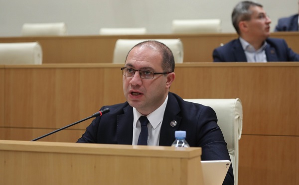 საზოგადოება ნათლად გეუბნებათ, რომ არასოდეს გექნებათ ხელისუფლებაში დაბრუნების მცირე შანსიც კი, რადგან თქვენ მოქმედებთ სახელმწიფოსა და ხალხის ინტერესების საზიანოდ - გივი მიქანაძე ოპოზიციას