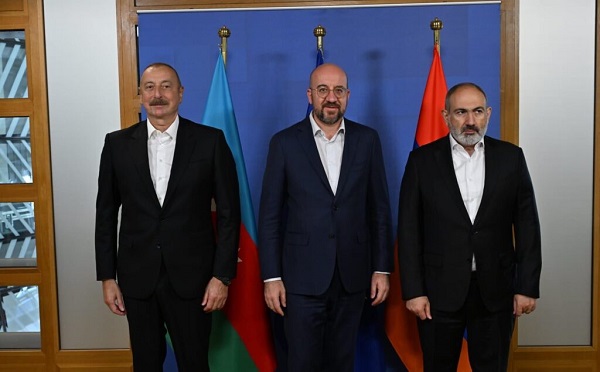 ბრიუსელში ილჰამ ალიევის, ნიკოლ ფაშინიანისა და შარლ მიშელის სამმხრივი შეხვედრა იმართება