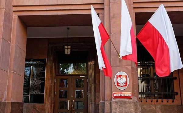 პოლონეთს მიწები სტალინმა აჩუქა - პუტინის ამ განცხადების შემდეგ პოლონეთის საგარეო უწყებაში რუსეთის ელჩი დაიბარეს