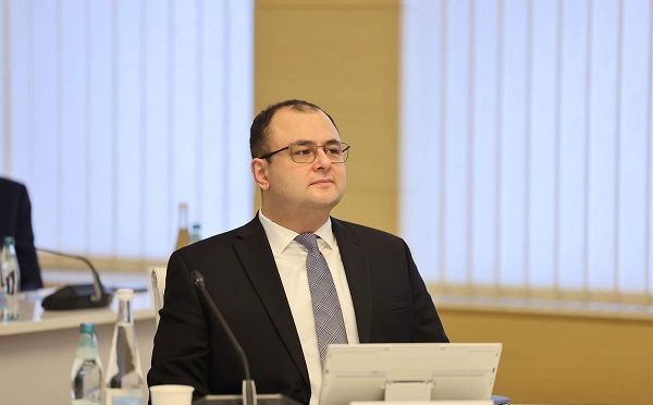 კანონმდებლობა ითვალისწინებს, რომ უშუალოდ მსჯავრდებულმა მოიწვიოს, მკურნალობის პროცესში ჩართოს და დღემდე განცხადება ჩვენთან არ არის - რატი ბრეგაძე უცხოელი ექიმების ჩართვაზე