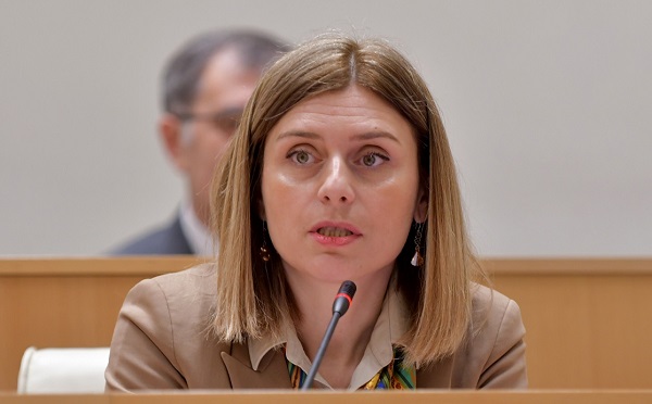 „ქართული ოცნების“ კურსი ჩვენი უსაფრთხოების პრიორიტეტებს უპირისპირდება და აძლიერებს რუსეთის გავლენებს - თეონა აქუბარდია