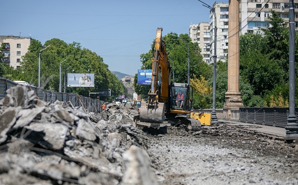 დიდუბეში, შოთა შალიკაშვილის სახელობის ხიდზე რეაბილიტაციის მეორე ეტაპი მიმდინარეობს