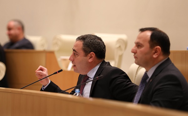 რა გულმა გაუძლო ღარიბაშვილს, რომ პირველივე დღეს არ ჩავიდა რაჭაში?! რა გულმა გაგიძლოთ პირველივე ღამეს რომ შეაჩერეთ სამაშველო ღონისძიებები? - გიორგი ვაშაძე უმრავლესობას