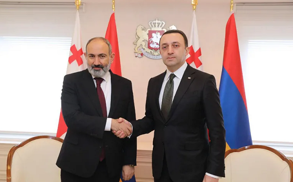 ირაკლი ღარიბაშვილსა და ნიკოლ ფაშინიანს შორის სატელეფონო საუბარი შედგა