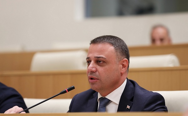 ტარიელ ნაკაიძე არის მატყუარა, არაკაცი - ალუდა ღუდუშაური