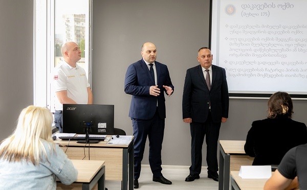 შინაგან საქმეთა მინისტრის მოადგილე შსს-ს აკადემიაში მიმდინარე სწავლების  პროცესს დაესწრო  და განახლებული ინფრასტრუქტურა დაათვალიერა