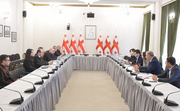 პარლამენტი პიროტექნიკის გამოყენებასთან დაკავშირებულ საკანონმდებლო რეგულაციებზე მუშაობს