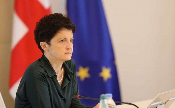 იმედი მაქვს, 15 დეკემბერს ყველანი ერთად, განურჩევლად სტატუსისა, წარმომავლობისა, პარტიული მანდატისა და პარტიული ფერისა, ერთად ვიზეიმებთ ჩვენი ქვეყნის წარმატებას - თეა წულუკიანი