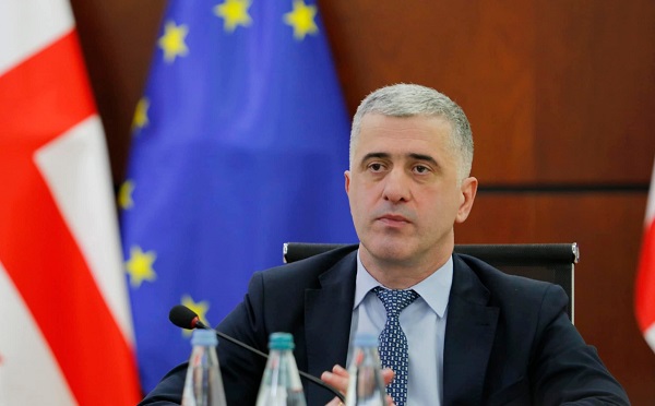 ჩვენი ქვეყნის ყველა მოქალაქეს ვულოცავ, საქართველოსთვის კანდიდატის სტატუსის მინიჭება ისტორიული გადაწყვეტილებაა, ეს არის შეუქცევადი პროცესი ევროპული ოჯახის სრულფასოვანი წევრობისთვის - ოთარ შამუგია