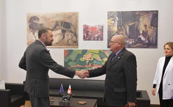 ბექა ოდიშარია კუბის რესპუბლიკის ელჩს შეხვდა