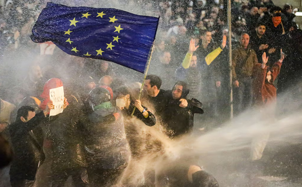 Human Rights Watch-მა ადამიანის უფლებების მდგომარეობაზე ანგარიში გამოაქვეყნა