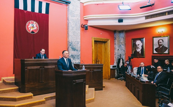 ვახტანგ გომელაურმა პარლამენტში შინაგან საქმეთა სამინისტროს მიერ განხორციელებულ რეფორმებსა და სამომავლო გეგმებზე ისაუბრა