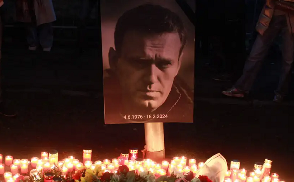 რუსეთის ქალაქებში ალექსეი ნავალნის ხსოვნისადმი მიძღვნილ აქციებზე 186-ზე მეტი ადამიანი დააკავეს