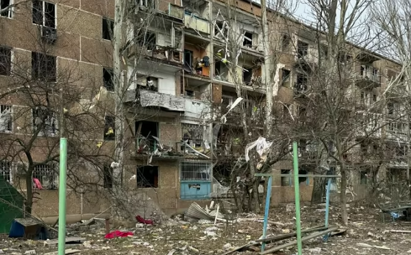 რუსებმა დონეცკის ოლქის ქალაქი კურახოვო დაბომბეს, დაშავდა 16 ადამიანი