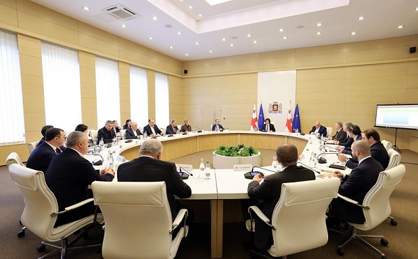 მთავრობის ადმინისტრაციაში ეკონომიკური საბჭოს სხდომა გაიმართა