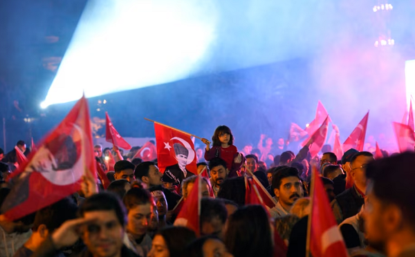 თურქეთის მუნიციპალურ არჩევნებში ოპოზიციური პარტიის წარმომადგენლები ლიდერობენ
