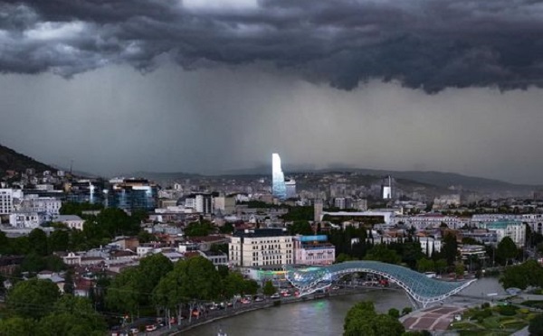 საქართველოს ტერიტორიაზე ძლიერი წვიმა რამდენიმე საათის განმავლობაში გაგრძელდება - გარემოს ეროვნული სააგენტო