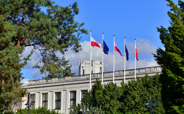 იმედგაცრუებულები ვართ კანონის მიღების გამო, რომელიც საქართველოს აშორებს ევროკავშირს - პოლონეთი