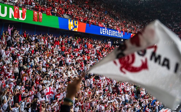 საქართველოსა და თურქეთის გულშემატკივრებს შორის დორტმუნდის სტადიონზე ჩხუბის გამო, UEFA-მ საქართველო 30,000 ევროთი, თურქეთი კი - 25,000 ევროთი დააჯარიმა