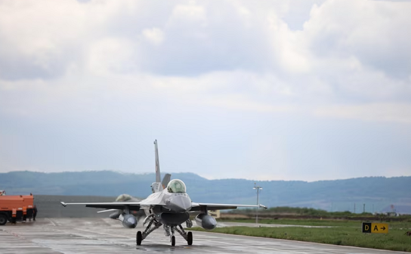 კანადამ F-16-ებზე უკრაინელი პილოტების მომზადებისთვის 280 მილიონი დოლარი გამოყო