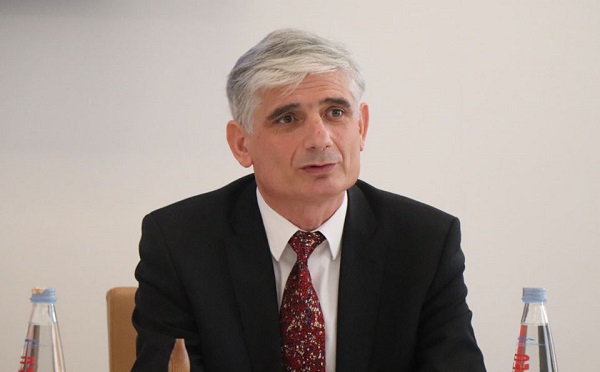 გია ხუბუა ქუთაისის საერთაშორისო უნივერსიტეტის რექტორის თანამდებობას ტოვებს
