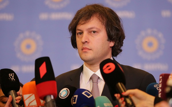 „დიფ სთეითის“ ბრალია უსამართლობა, რასაც ჩვენი ქვეყნის და ხალხის მიმართ ვხედავთ, სანქციები არ დავაწესეთ, მოხალისეები არ გავგზავნეთ უკრაინაში და ამას მოჰყვა ეს უსამართლობა - ირაკლი კობახიძე