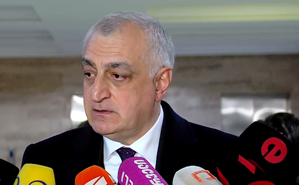 ჩემი მხარდაჭერა ზურას რუსული რეჟიმის წინააღმდეგ ბრძოლაში, რომელიც აუცილებლად გამარჯვებით დასრულდება, თავისუფლება ჯაფარას! თავისუფლება პოლიტპატიმრებს! ბრძოლა ბოლომდე! - მამუკა ხაზარაძე