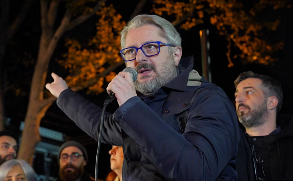 ეს არ იყო ნიკა მელიას დაკავება, პირდაპირი ჩასაფრებით მოიტაცეს, იყო 100-მდე ადამიანი, ყველა შავებში ჩაცმული, რეალურად, ეს იყო კრიმპოლის ოპერაცია, საღოლ, გელა - ნიკა გვარამია