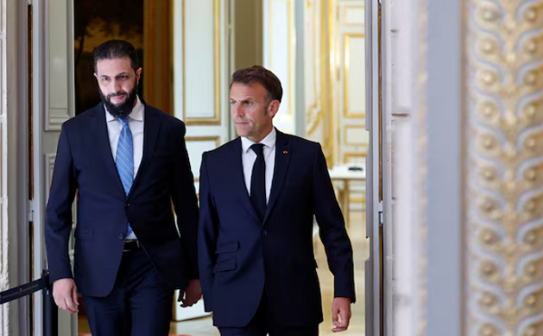 ემანუელ მაკრონი სირიის პრეზიდენტს დაჰპირდა, რომ ევროკავშირს სირიაზე დაწესებული სანქციების მოხსნისკენ მოუწოდებს