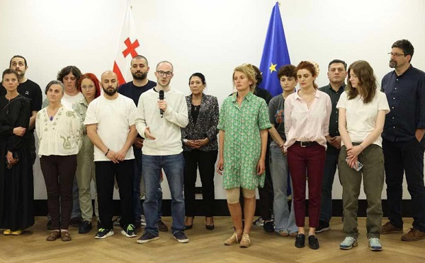სალომე ზურაბიშვილთან 26 მაისის საორგანიზაციო ჯგუფის შეხვედრა გაიმართა