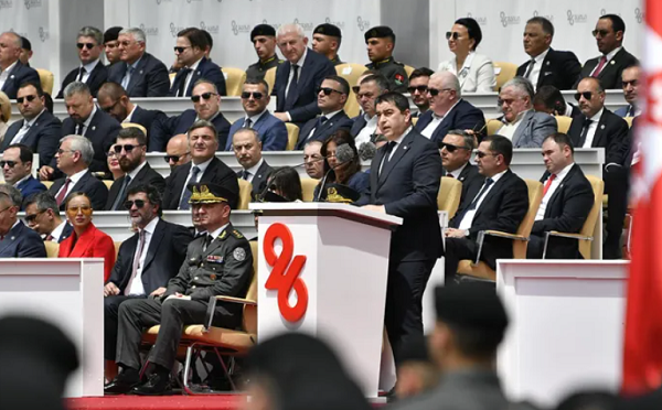 ცრუ ფიცის, ცრუ განზრახვების, ცრუ სწავლებების ყველა შემომტანი თესავს შუღლს, განხეთქილებას, ზიზღსა და ბოროტებას. ამ ქვეყნის ბედს, მის მომავალს მათ ვერ დავუთმობთ - შალვა პაპუაშვილი