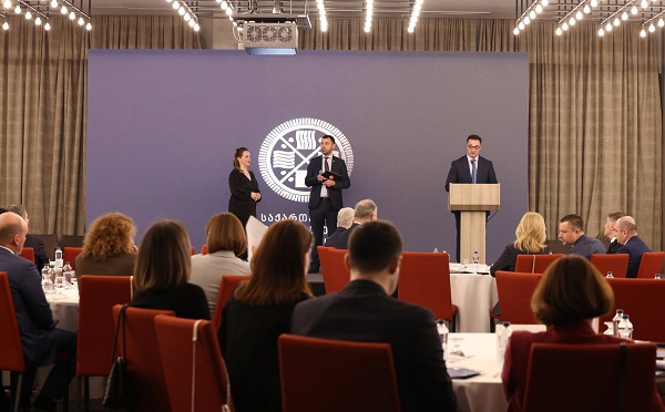 გარემოს დაცვისა და სოფლის მეურნეობის მინისტრი დავით სონღულაშვილი დაზღვევის დღის აღნიშვნის ღონისძიებას დაესწრო