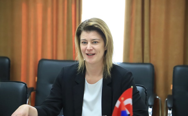 ყველა ქართველს ვულოცავ დამოუკიდებლობის დღეს, გაუმარჯოს ერთიან და დამოუკიდებელ საქართველოს! - დანიის ელჩი